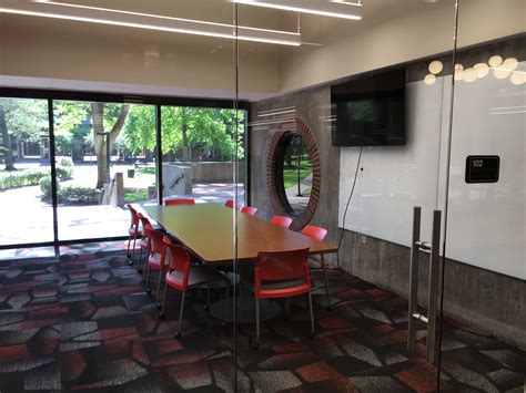 Space Availability - E 102 - Reservation System - University of Louisville Libraries