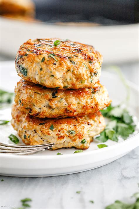 Easy Turkey Patties Recipe – Turkey Burger Recipe — Eatwell101