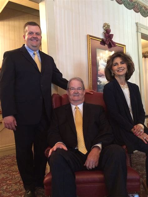 Dowell & Martin Funeral Home | Mt. Vernon, KY