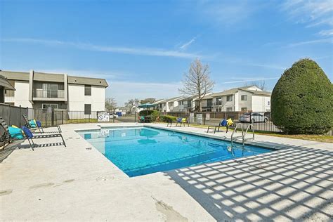 Rock Island Apartments - Irving, TX 75060 | ApartmentGuide.com