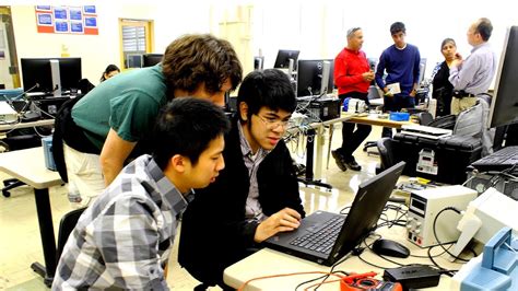 Top Computer Engineering Colleges 的图像结果