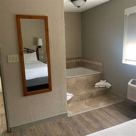 AARCHWAY INN (Moab, Utah) - Hotel Reviews, Photos, Rate Comparison ...