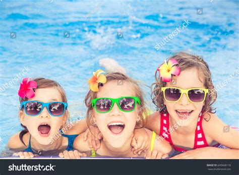 Swimming Kids 的图像结果