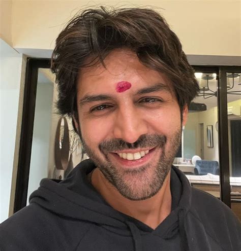 कार्तिक ने ठुकराया 9 करोड़ का ऑफर, बोले- पान मसाला को नहीं करूंगा ...