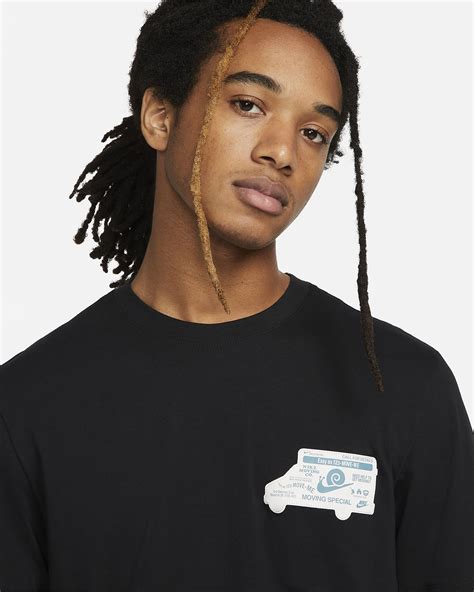 Nike Sportswear Men's T-Shirt. Nike IN