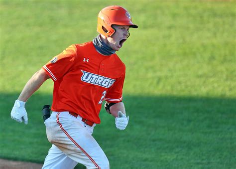 UTRGV baseball takes down Baylor to win series | MyRGV.com