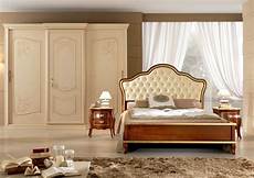 letti a classici letto enea noce letto classico in legno letti a classici letto enea noce letto classico in legno