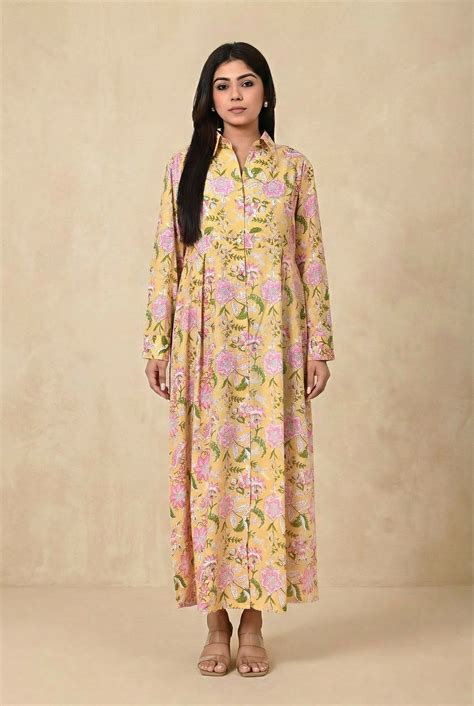 Raksha Bandhan 2026 Outfits: Rakhi Look Ideas | Rashika Mittal