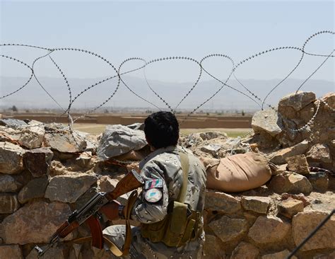 Clashes on Pakistan border leave more than a dozen Afghan civilians ...