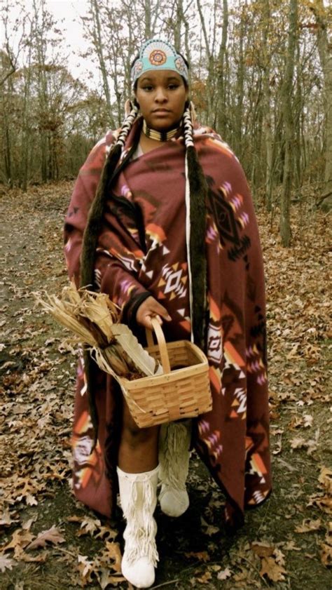 Journey Through Time: Unveiling the Beauty of Wampanoag Women’s Historical Attire