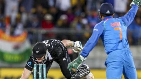 India vs New Zealand: MS Dhoni’s presence of mind gets the better of ...
