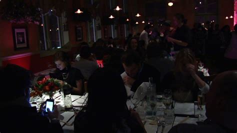 Fine Dining Busy 的图像结果