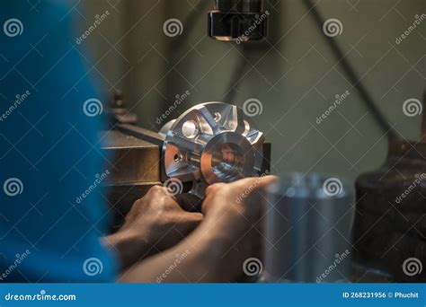 Milling Machine Setup 的图像结果