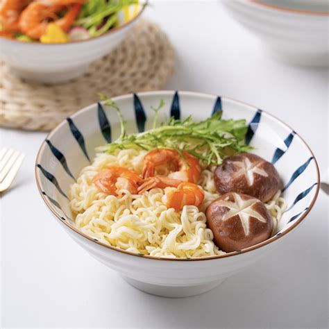 Teardrop Textured Ramen Bowl Blue 550 ml Online - Premium Ramen Bowl ...