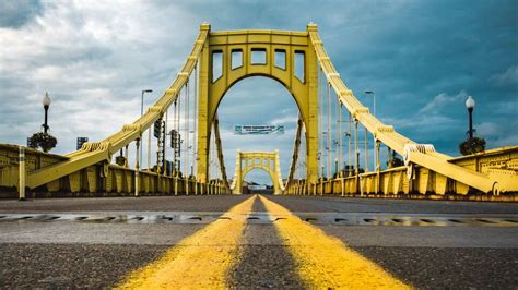 Computer Monitor Bridge 的图像结果