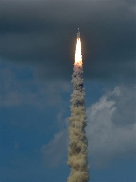 Chandrayaan 3s first images of Moon: Updates on India’s Lunar mission ...