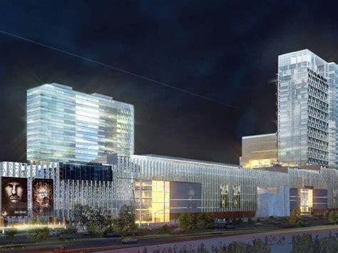 दुनिया का सबसे बड़ा मॉल, 25 हजार मजदूरों की मेहनत से हुआ निर्माण, मौजूद ...