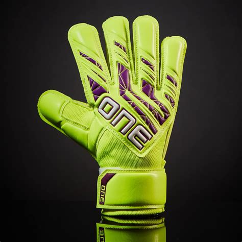 Kids Goalkeeper Gloves | Junior Goalkeeper Gloves | The One Glove