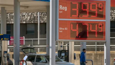 Gas prices in Indianapolis creeping to $4; Where to find cheaper gas