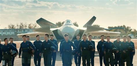 中国空军发布招飞宣传视频 歼20或已服役20架(图)|战斗机|进气道|飞行员_新浪军事_新浪网