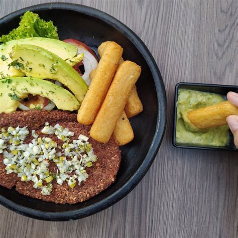 THE 10 BEST Restaurants Near Jungla A Base De Plantas