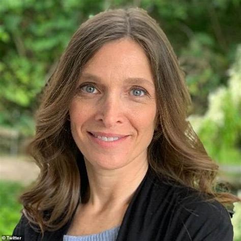Black professor calls for parents to pull kids from private school over ...