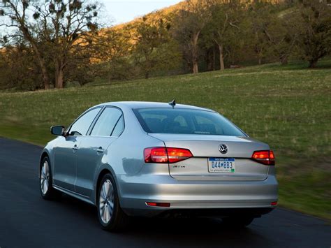Facelifted 2015 Volkswagen Jetta India Launch Takes Place; Prices Start ...