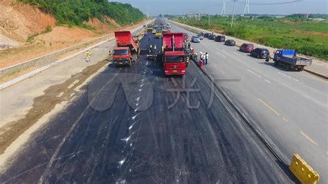 道路施工修路沥青铺设航拍_1920X1080_高清视频素材下载(编号:3303171)_实拍视频_光厂(VJ师网) www.vjshi.com