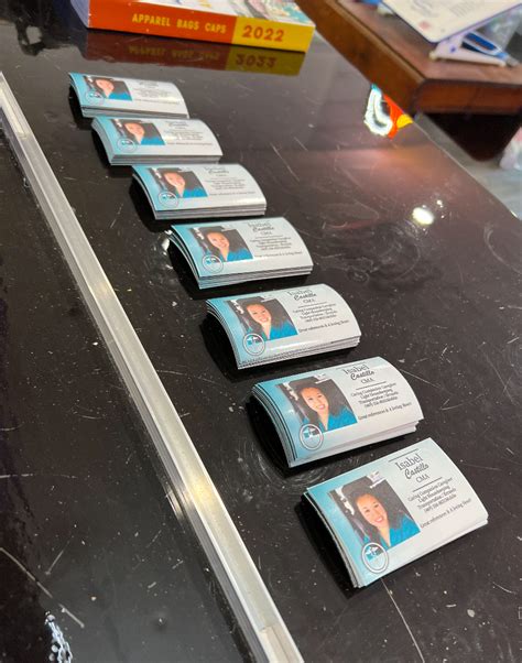 Resolution Stickers 的图像结果