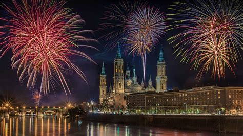Fireworks during a New Year's Eve celebration in Zaragoza, Spain - Bing ...