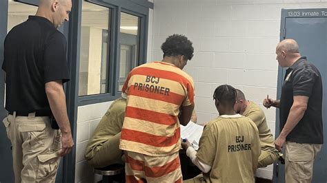 Bergen County jail inmates take first cooking class to earn ServSafe