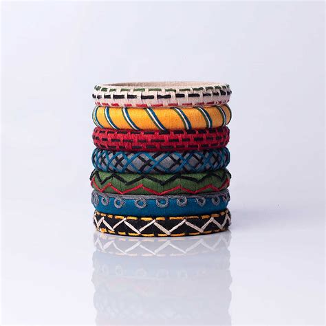 Buy Multicolor Handcrafted Mandira Thread Bangles | Set of 7 Online On ...