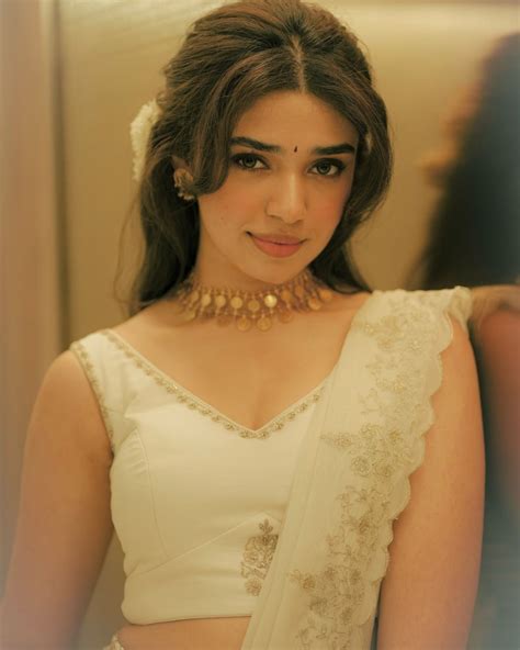 கீர்த்தி ஷெட்டியின் ‘ஓணம்’ க்ளிக்ஸ்! | Tamil Web Stories | Visual ...