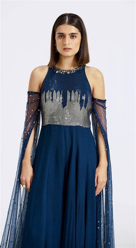 Sale Upto 50% OFF on Designer Ethnic Women Wear – Basanti Kapde aur Koffee