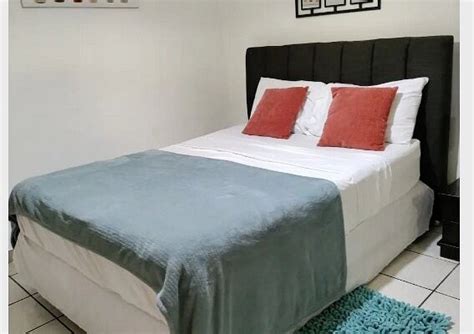 RED DOOR (Puerto Rico/Carolina) - Lodging Reviews & Photos - Tripadvisor