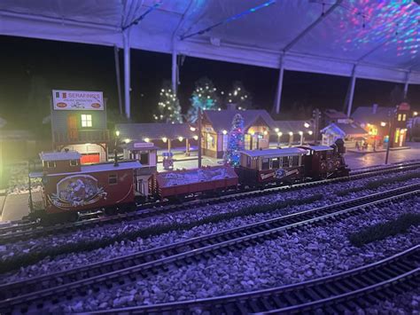 Train running under the Xmas lights by Dennis Gamelli & Boondocks ...