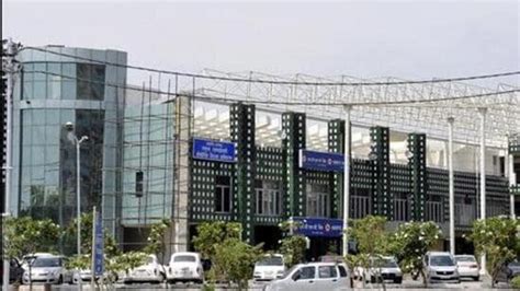 Govt approves ₹417 Cr electronics manufacturing cluster in UP | Latest ...