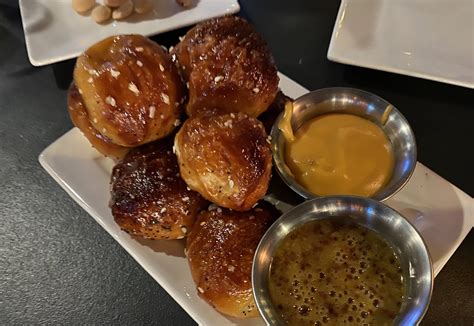 Lake Placid restaurants | Mommy Gearest