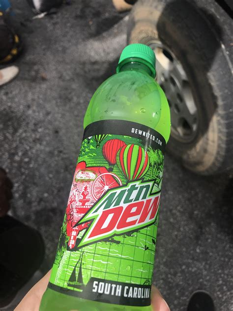 Pineapple Fountain on South Carolina Themed Mountain Dew Label : r ...