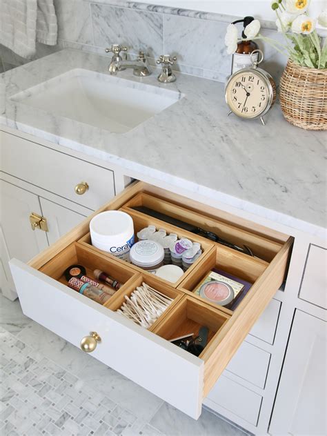 Bathroom Vanity Organization 的图像结果