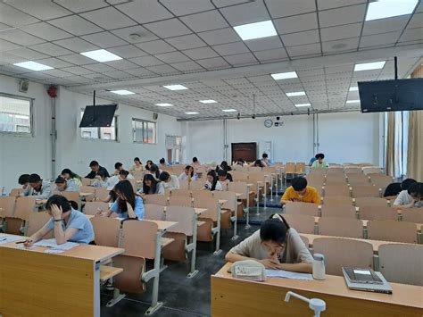 威海校区四六级模拟考试顺利举办-北京交通大学威海校区