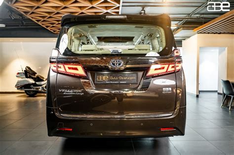 Toyota Vellfire Executive Lounge 1476- Graphite Grey with Beige ...