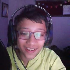 Free fire - Basic computer teacher - ₹160/h