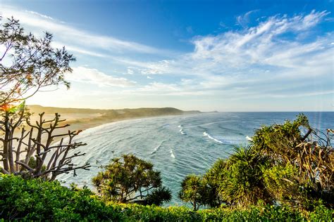 Honeymoon Bay and Bindijine Beach in Beecroft Peninsula | Camping Australia