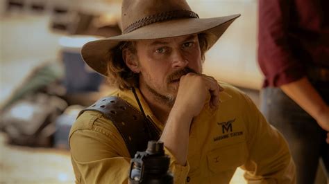 Cate Blanchett Looks Back on Villainous MCU Role: ‘Chris Was So up for ...