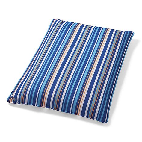 Radiant Mesh Float | Frontgate