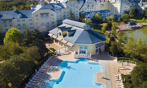 DISNEY NEWPORT BAY CLUB (Chessy, Europe) - Hotel Reviews, Photos, Rate ...
