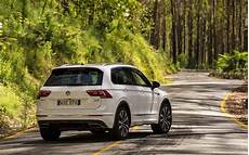 Vw Tiguan Allspace Vs Volvo Xc60 by Comparison Volvo Xc60 T6 R Design 2017 Vs Volkswagen Vw Tiguan Allspace Vs Volvo Xc60