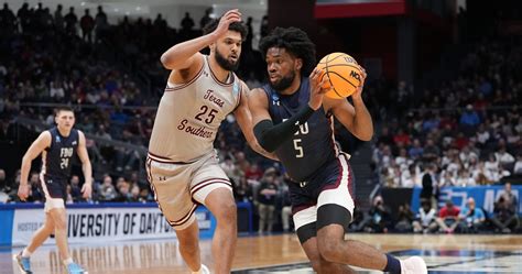 FDU's Matchup vs. Zach Edey, Purdue Has CBB Fans Worried After Win vs ...