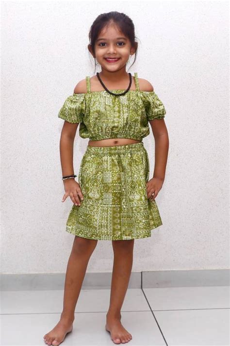 HITANSHUFASHION Girls Above Knee Festive/Wedding Dress Price in India ...